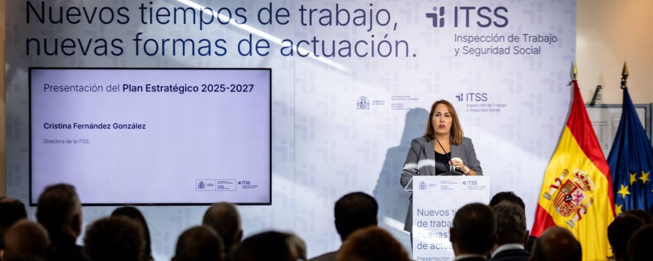 Acto nuevo logotipo ITSS con la Directora de la Inspección